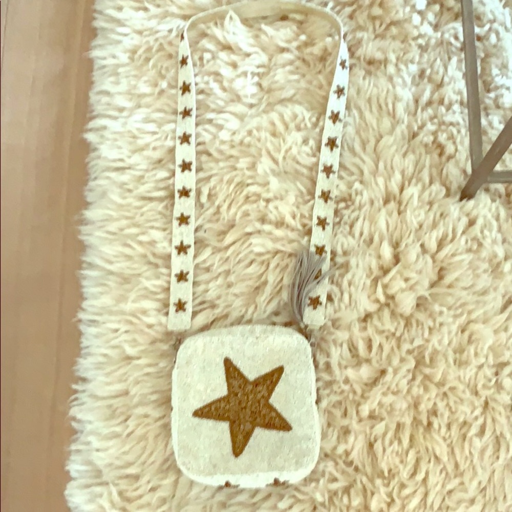 Purse like new used twice